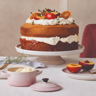 Le Creuset Footed Cake Stand in Meringue