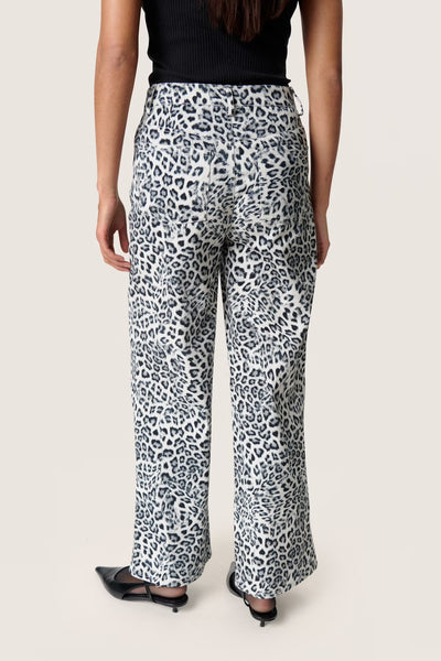 Soaked In Luxury SLSandja Vanessa Jeans - Grey Leopard Pattern