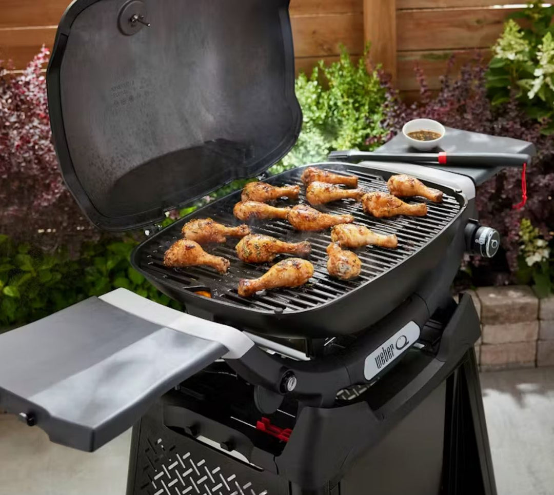 Weber Q2200N Gas Barbecue with Side Tables and Premium Cart