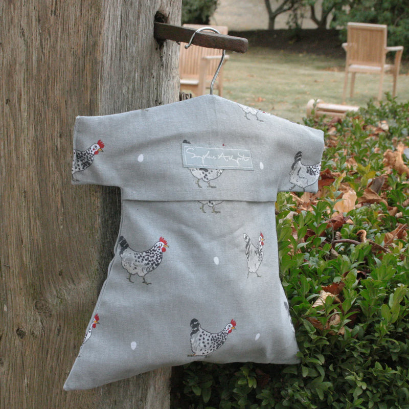 Sophie Allport chicken peg bag