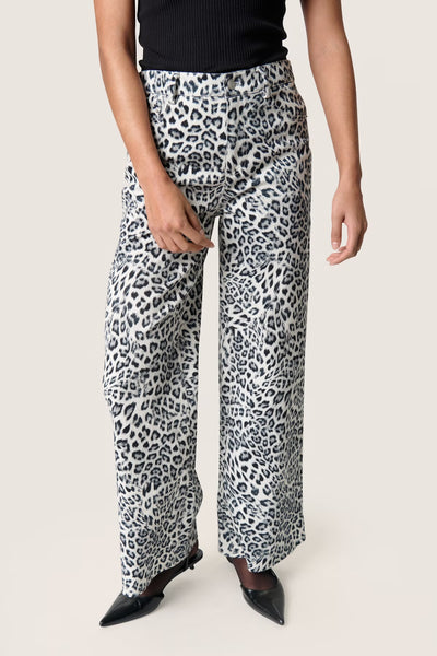 Soaked In Luxury SLSandja Vanessa Jeans - Grey Leopard Pattern