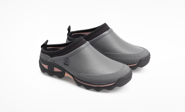 Rouchette Clean Lady Clogs in Grey