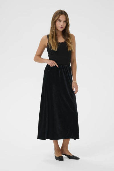Kaffe Women’s KaKelly Skirt in Deep Black