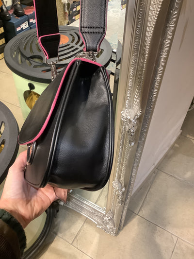 Marco Tozzi CrossBody Handbag in Black and Pink 2-61112-24