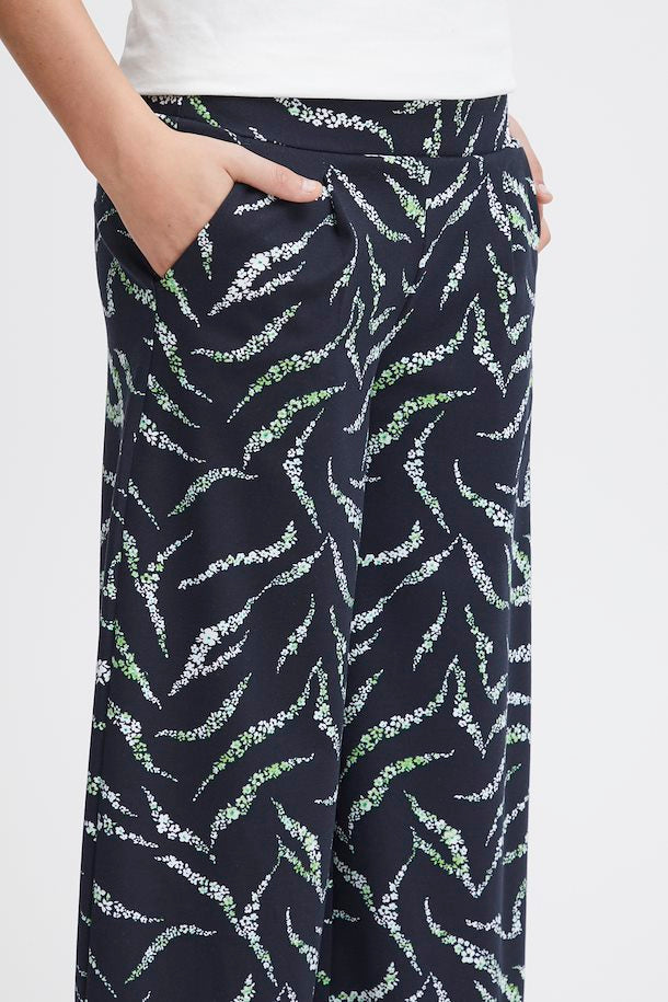 ICHI Women’s IHKATE Print Pants in Total Eclipse in Zebra Flower