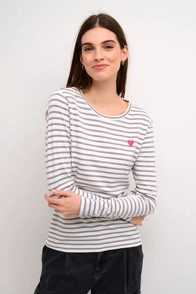 Kaffe Women’s Liddy T-Shirt in Chalk/ Grey Fuchsia Heart