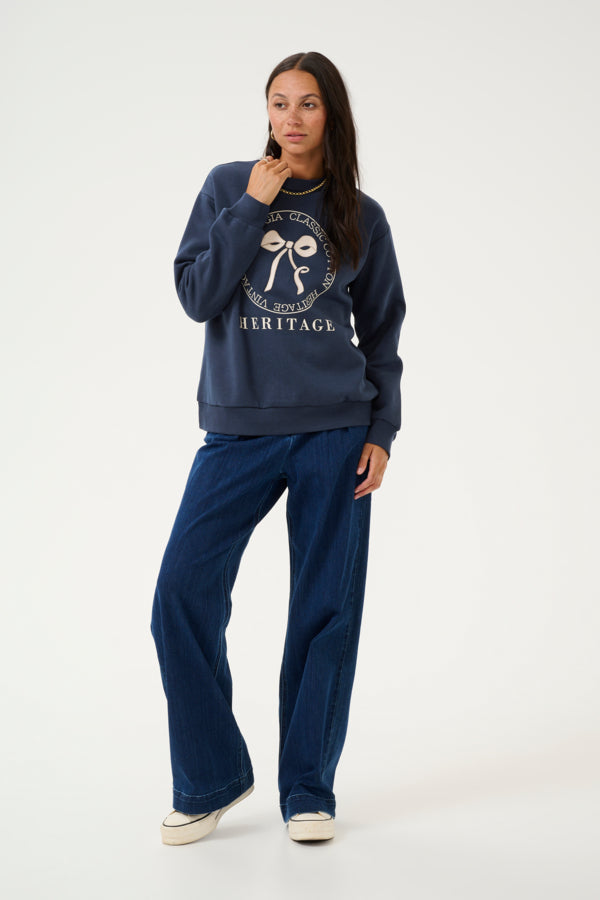 Kaffe Women’s KAellen Sweatshirt in Midnight Marine