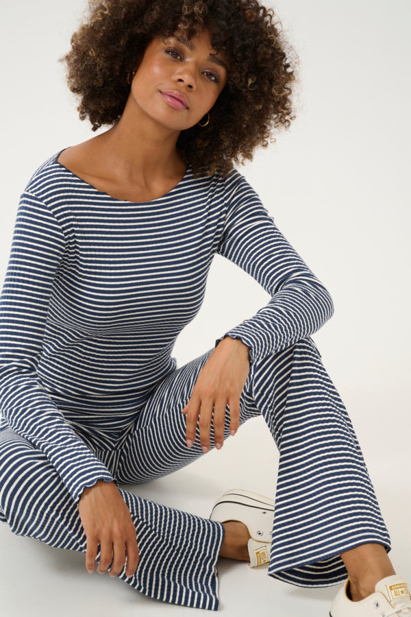 Culture Women’s CUtea Dolly Long T-Shirt in Blue/White Stripe