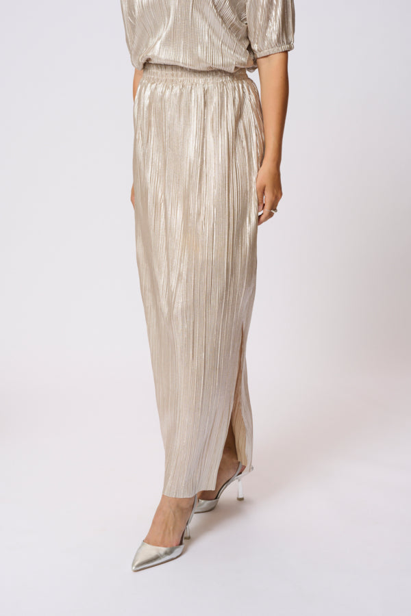 Kaffe Women’s KAgalexi Skirt in Silver Metal / Feather Gray