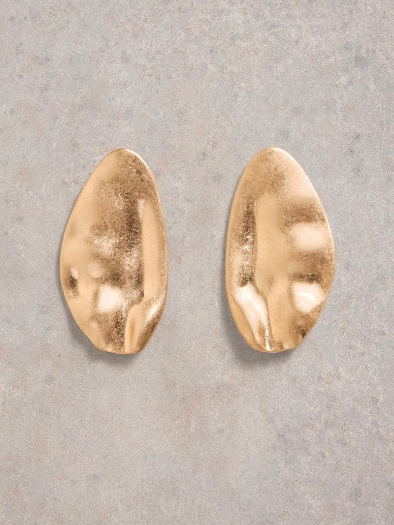 White Stuff Abstract Hammered Earring in gold tone