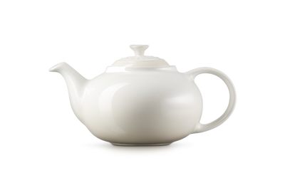 Le Creuset  Stoneware Classic Teapot Meringue