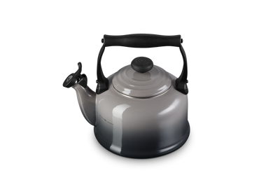 Le Creuset Traditional kettle  2.1 L Flint