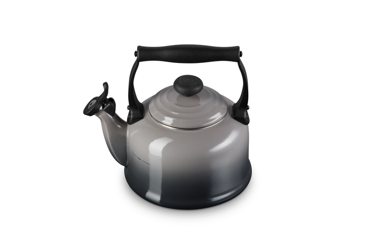 Le Creuset Traditional kettle  2.1 L Flint