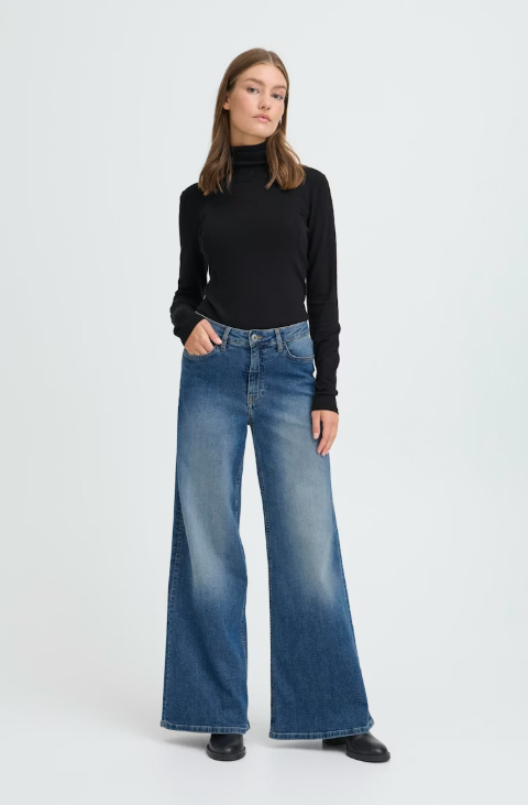 Ichi Ladies IHTWIGGY WIDE Jeans In Medium Blue