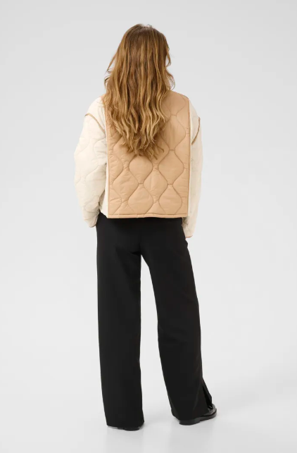 Culture CUcatalina Short Jacket In White Cap / Tannin Mix