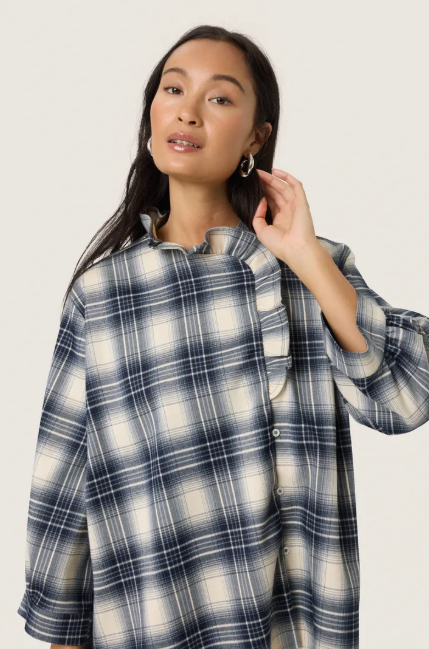 Soaked In Luxury Slpamala Blouse In Navy Checks, Pamala