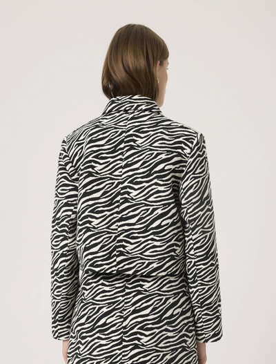 Soaked in Luxury Ladies SLDarleen Jacket in Animal Jacquard, Darleen