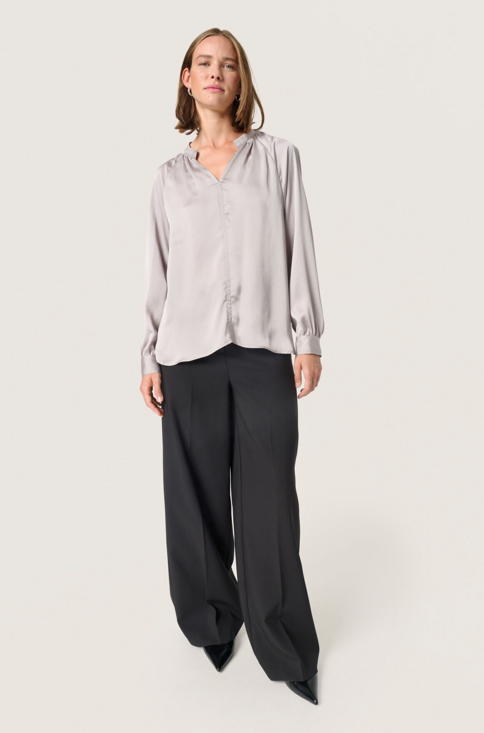 Soaked In Luxury Ladies SLIoana Blouse In Porpoise