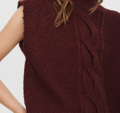 Numph Ladies Vest NUCaly in Winetasting, Caly Slipover