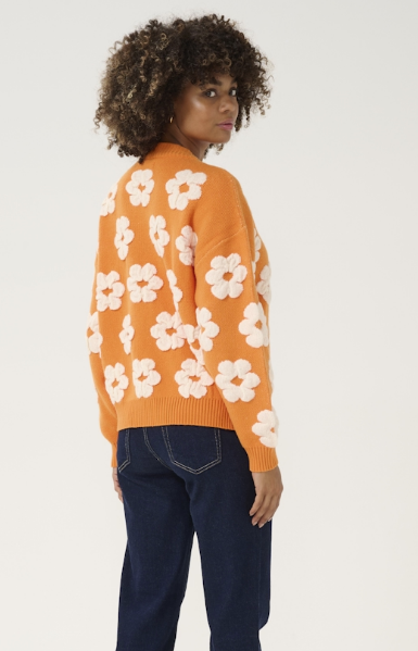 Culture Ladies CUcharla Pullover In Russet Orange