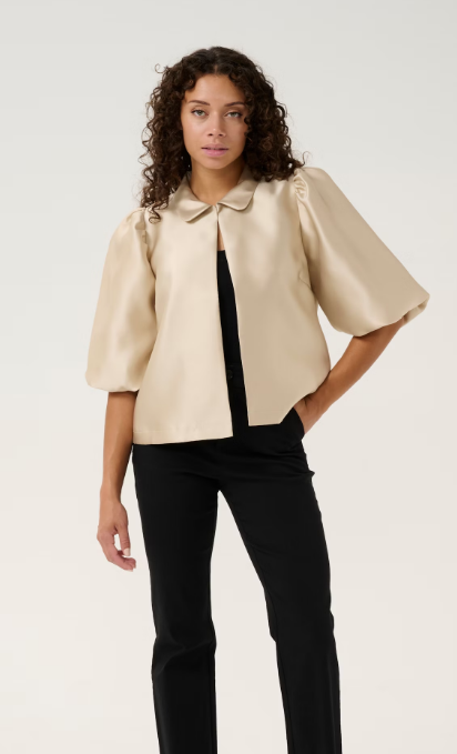 Culture Ladies CUtafta Satin jacket In Champagne