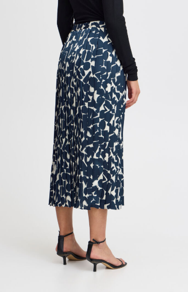 Ichi Ladies IHgraphic Skirt in Total Eclipse Graphic