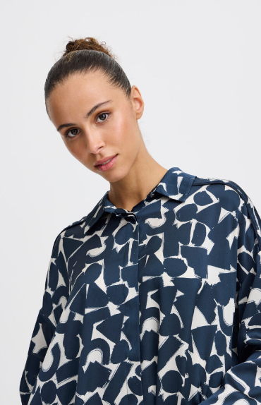 Ichi Ladies IHgraphi Shirt in Total Eclipse Graphic, Graphi Blouse