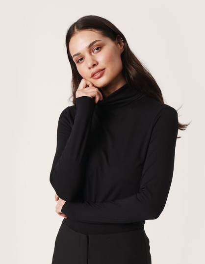 Soaked In Luxury Ladies Rollneck Top SLHanadi Long Sleeve in Black