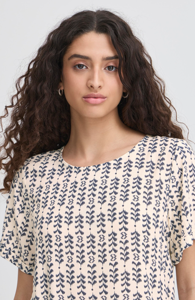 Ichi Ladies IHvera SS25 Top In Birch Ikat Stripe
