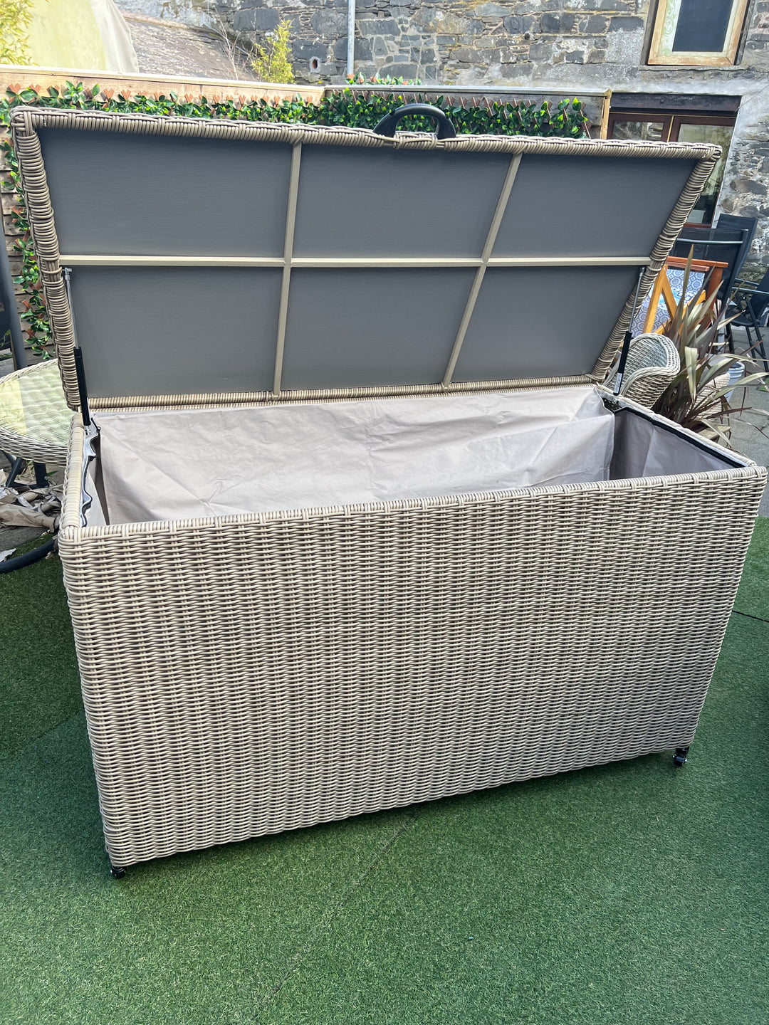 Royalcraft Large Wentworth Outdoor Cushion Box Collect In Store