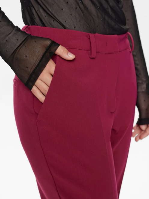 Numph Ladies NURONJA KENDALL PANT Beet Red, Ronja Trousers