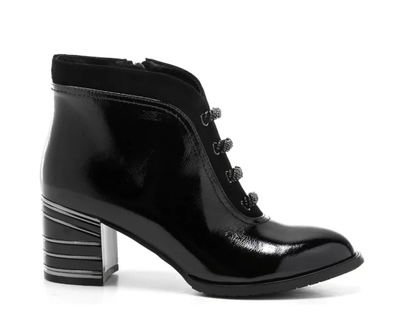 Loretta Vitale Ladies Block Heel Ankle Boots M226 in Black Patent