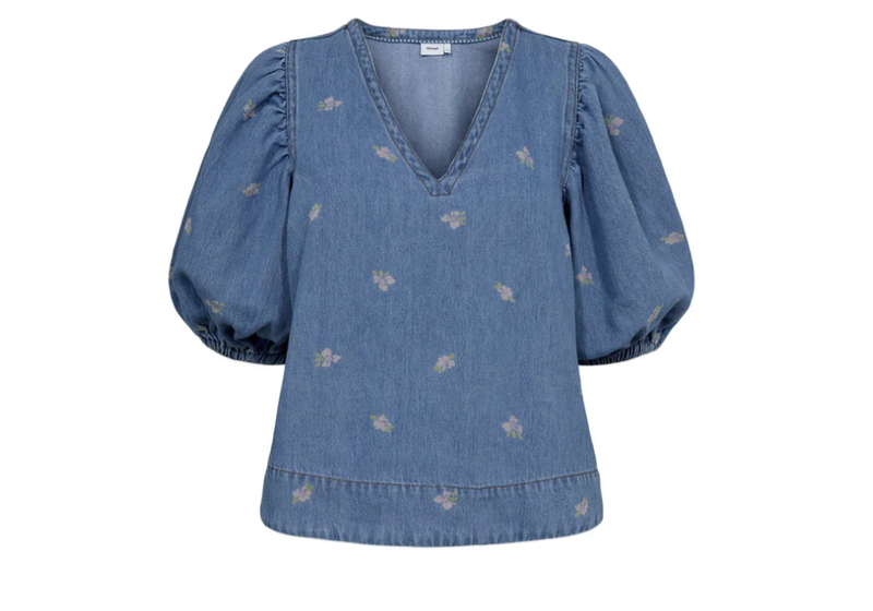 Numph Ladies NUibiza Blouse In Medium Blue Denim