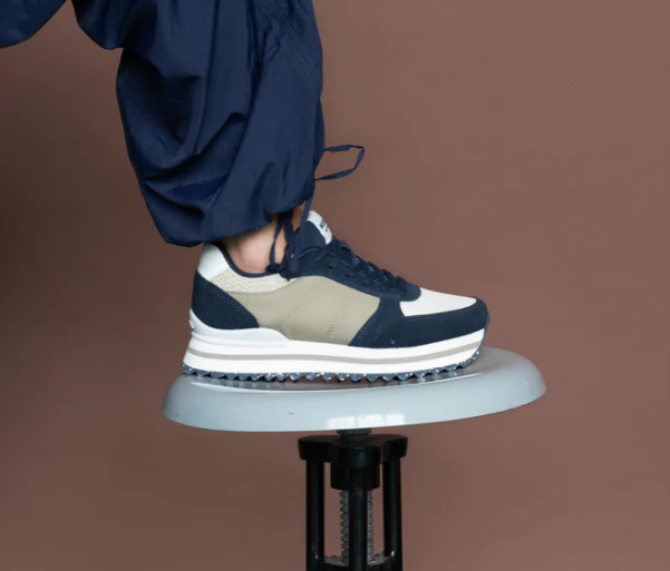 Woden Ladies Trainers Ronja Plateau WL599 in Navy Multi