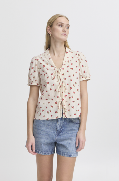 Ichi Ladies IHrosey Short sleeved shirt In Geranium Flower