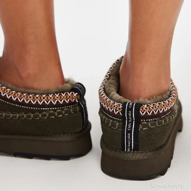 Emu Australia Sharky Adventure Scuff Mule W13239 in Dark Olive Slide