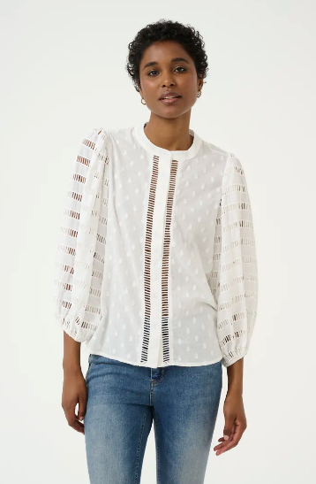 Culture Ladies CUtaro Shirt In Spring Gardenia