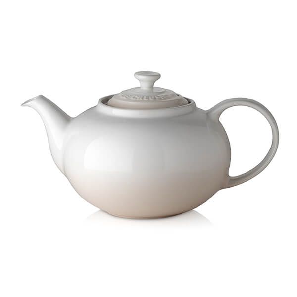 Le Creuset Stoneware Classic Teapot - Meringue