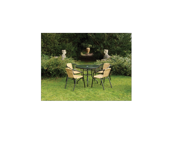 Rattan Patio Set With 4 Cream Chairs