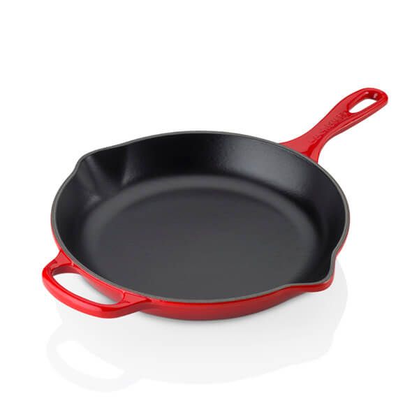 Le Creuset Signature Cast Iron 26cm Round Skillet - Cerise