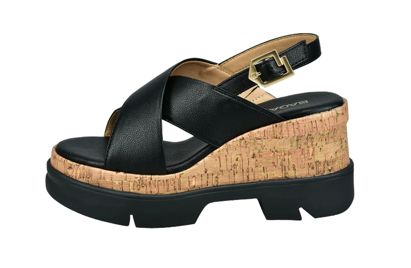 Bagatt Ladies Chunky Platform Trish Sandal D31-AEI81-5000 in Black